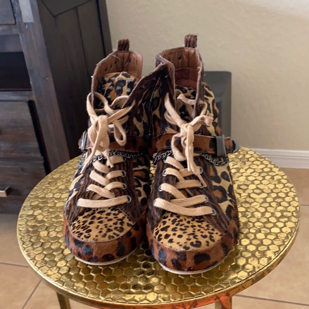 Comfortable Sam Edelman sneakers!